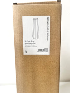 Sklenená karafa na vodu Stripe 800ml